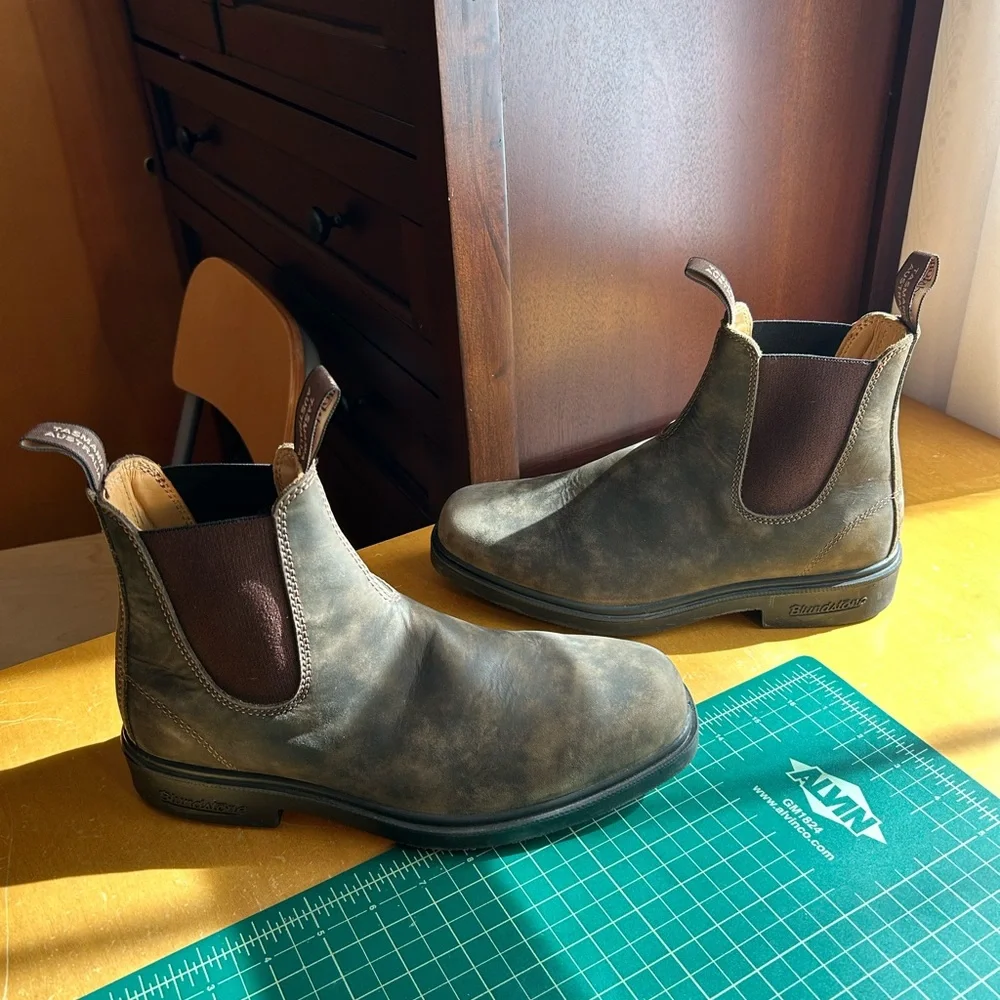 Blundstone Australian Size 8 in Rustic Brown ,US Men Size 9 ,US women size 11 - Picture 5 of 9